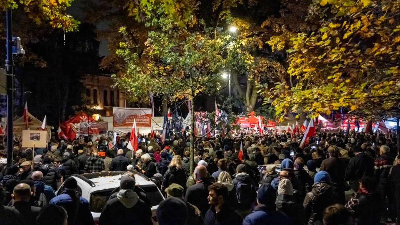 Protesters gather outside the headquarters of Polands Constitutional Court after police blocked access to the building in Warsaw, Poland on October 30, 2026. Protesters gather outside the headquarters of Polands Constitutional Court after police blocked access to the building in Warsaw, Poland on October 30, 2026.