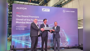 New Modern Metro Coaches For Mumbai Unveiled: These Made In India Coaches Can Run At 90 kmph Speed