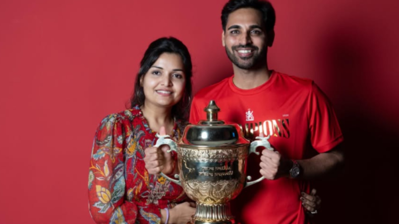 36 साल के भुवनेश्वर कुमार की 4 साल बाद टीम इंडिया में वापसी, पत्नी का रिएक्शन हुआ वायरल