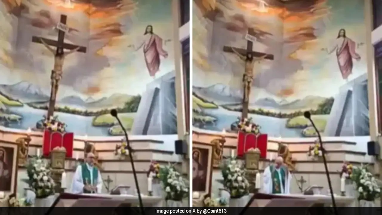 On Livestream, Crucifix Crashes Down During Mass In Ecuador, Priest Dies