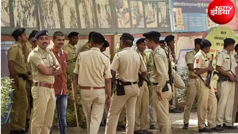 सोशल मीडिया पोस्ट से भड़का बवाल: नवरात्रि के बीच घर पर हुआ पथराव, कई आरोपी गिरफ्तार