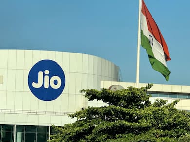Jio IPO Listing Live Updates: Will Jio Platforms Shares Deliver Big Listing Gains? NSE, BSE Debut Today