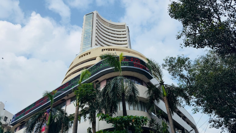 Stock Market Today: Gift Nifty, FPI Outflows To Oil Prices; Five Key Factors For Sensex, Nifty 50 On October 26