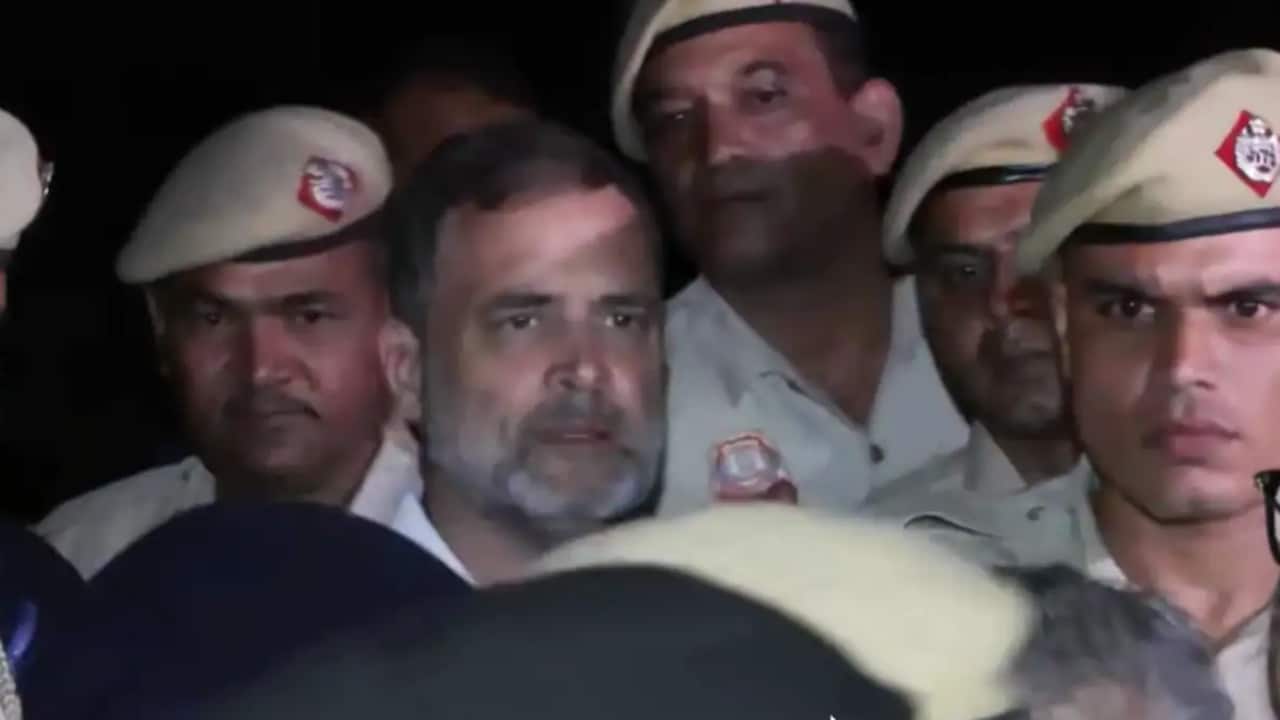 Opposition Leaders Meet President To Press For Gyanesh Kumar's Resignation