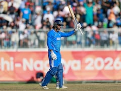 पाकिस्तान के खिलाफ तिलक वर्मा ने मचाया गदर, 100+ औसत के साथ बनाया महारिकॉर्ड, कोहली-मार्कराम को छोड़ा पीछे