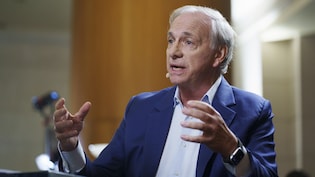 Classic Bubble': Billionaire Ray Dalio Warns AI Rally Nearing Its Breaking Point