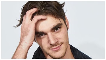 RJ Mitte Cause Of Death: 'Breaking Bad' Actor Who Played Walter White Jr, Dies At 34