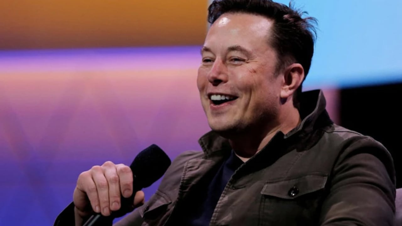 Elon Musk Says "Instagram Is For Girls" In Reply To Post About Deleting App, Sparks Debate Online