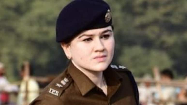 पुलिस अधिकारी हवा में फायरिंग कब कर सकते हैं? जानें IPS अंकिता शर्मा पर क्यों उठे सवाल