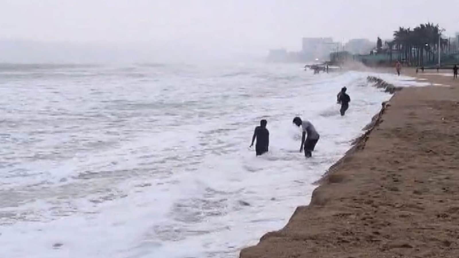 Cyclone Arnab Live Tracker: Andhra Pradesh Coast on Alert; These Districts In Odisha, Jharkhand Districts To Heavy Rain