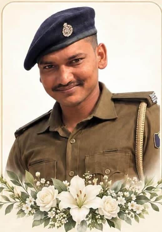 शराब माफिया की फायरिंग में सिपाही की मौत शराब माफिया की फायरिंग में सिपाही की मौत