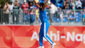4, 4, W - Sundar Strikes As Pakistan Lose Big Wicket