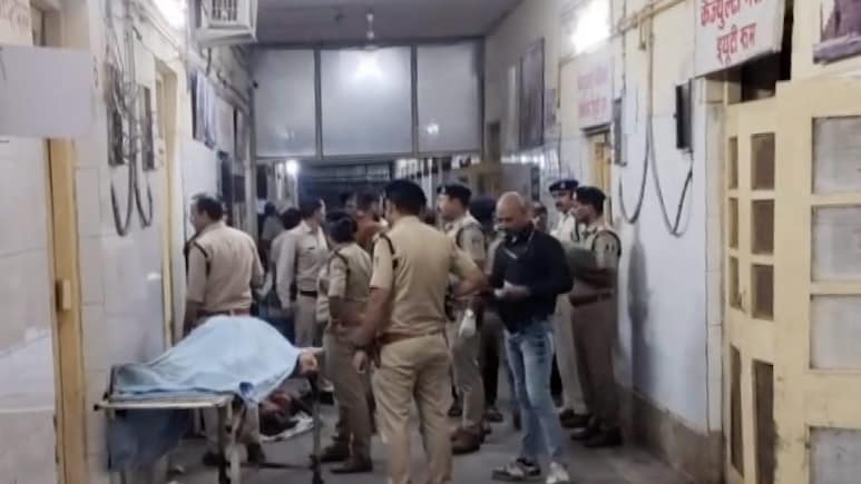 Midnight Horror In Gwalior: Truck Rams Into Devotees Outside Temple, Leaves 12 Dead