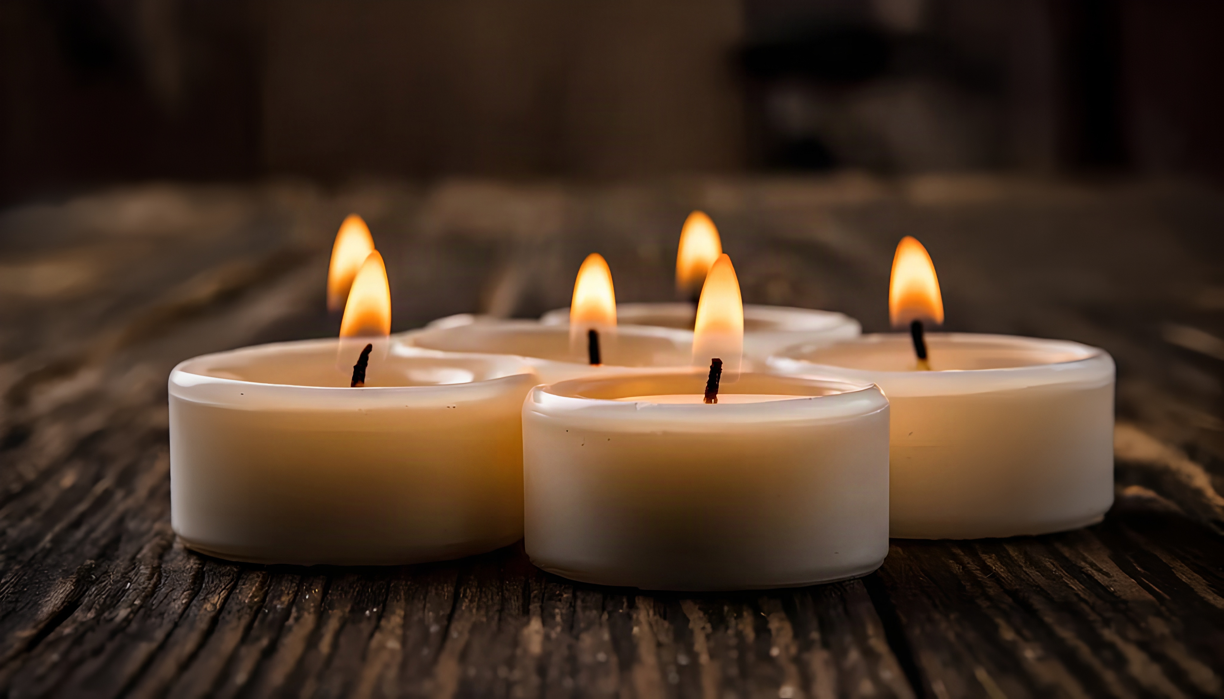 Why Traditional Diyas Still Win Hearts