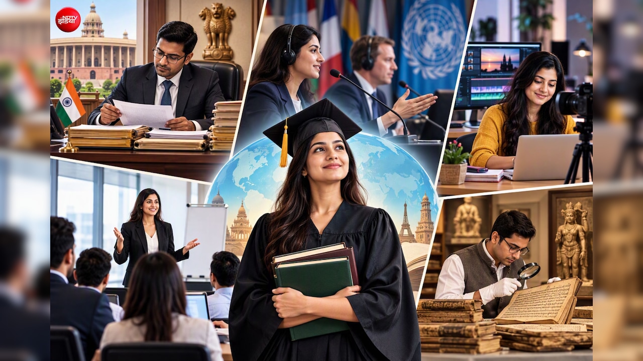 हिंदी-अंग्रेजी या संस्कृत से की है PhD? टीचिंग के अलावा इन सेक्टर्स में खुलते हैं करियर के शानदार रास्ते