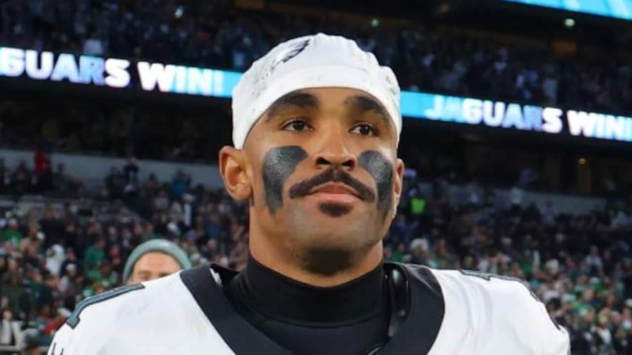 Eagles Star Jalen Hurts Ruled Out For Season After Serious Health Scare