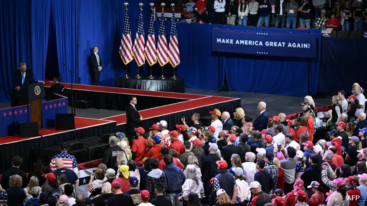 'A**, Feet, Jawline': Trump's Pitch For US Midterms Is Republicans' Beauty