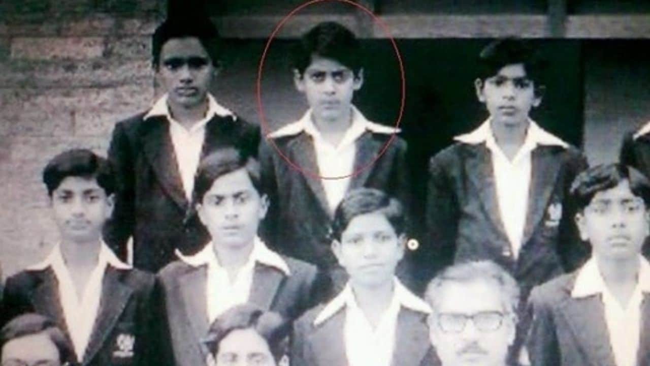 हिंदी सिनेमा का सबसे महंगा सुपरस्टार जिसका नाम है अब्दुल राशिद खान, 13 फिल्मों में सेम टू सेम नाम, 12 हिट 1 फ्लॉप