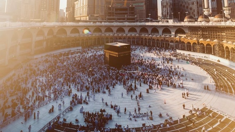 Mecca Bombing Attempt? Saudi Arabia Denies Viral Reports Of Incident At Grand Mosque