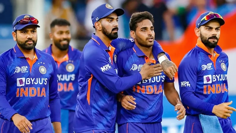 भुवनेश्वर कुमार की टीम इंडिया में हुई एंट्री, हांगकांग सिक्सेस में संभालेंगे कप्तानी, ये स्टार खिलाड़ी भी शामिल