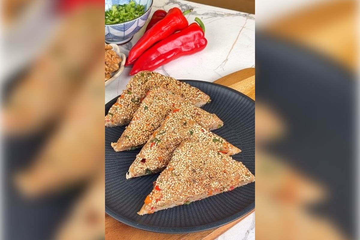 Guntas Sethi's Walnut Sesame Toast Is The Crunchy Snack You'll Want Every Day