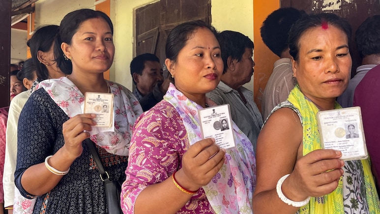 Election Commission Orders Drive To Enrol Left-Out, Young Voters After SIR