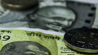Redditor Lists 5 'Worst' Financial Mistakes; Urges Other To Learn From Them
