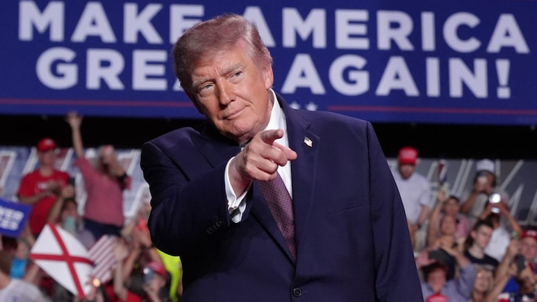 Trump Says Ukraine Needs New Leader Who Can Deal With Putin