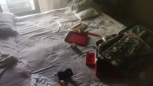 नोएडा की पॉश सोसायटी में 2 करोड़ की चोरी, फ्लैट से सोने के हार, चूड़ी, अंगूठियां, बिस्किट, गिन्नी चुरा ले गए