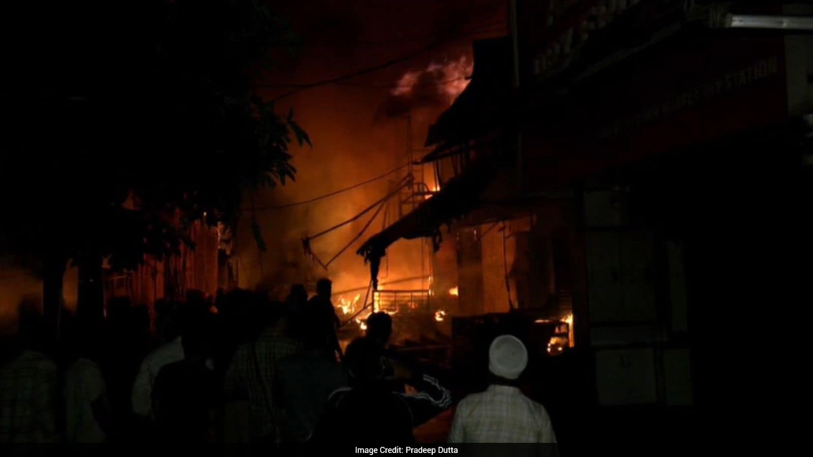 ndtv.com - Pradeep Dutta - 15 Shops, A Hotel Destroyed In Jammu Market Fire, Losses Estimated In Crores