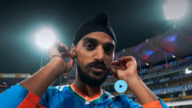 'सॉरी अक्षर भाई...' जीत के हीरो अर्शदीप ने सबके सामने पकड़ लिए कान, वायरल हुआ वीडियो