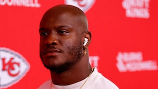 Kenneth Walker Faces Tough Questions After His Return To Seattle Ends With An Awkward Moment