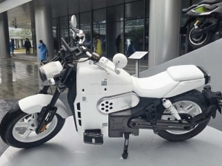 इलेक्ट्रिक बाइक में पेट्रोल का कमाल! Chery की नई EREV मोटरसाइकिल चलते-चलते करेगी बैटरी चार्ज