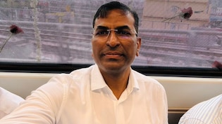 क्या बिहार को मिल गया है उसका तुकाराम मुंढे, IAS कुमार रवि के निशाने पर हैं एक्सपायर्ड दूध से गंदी रसोई तक