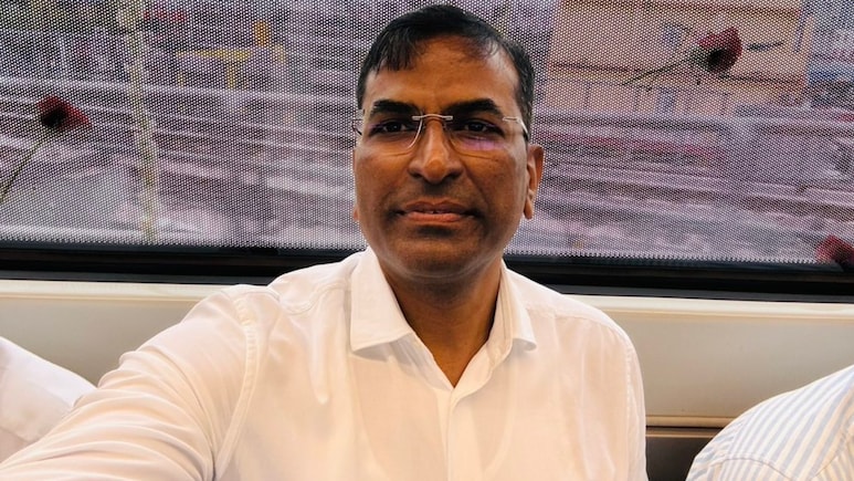 क्या बिहार को मिल गया है उसका तुकाराम मुंढे, IAS कुमार रवि के निशाने पर हैं एक्सपायर्ड दूध से गंदी रसोई तक