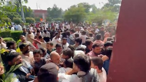 Jamia Students Clash With Guards During Protest, Classes Moved Online