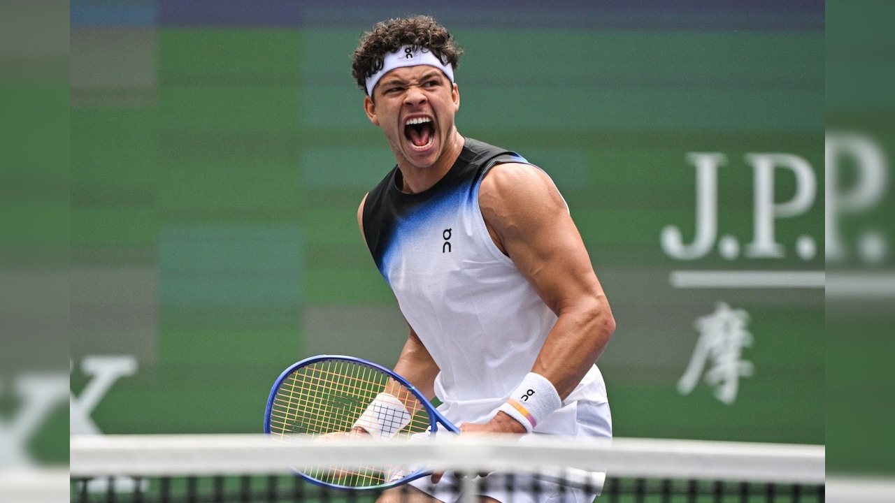 Birthday Boy Ben Shelton Cruises Into Shanghai Masters Third Round