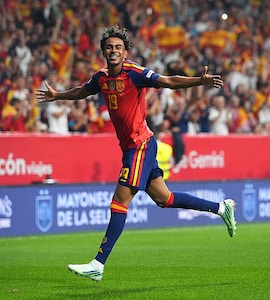 Lamine Yamal On Target As Spain Hold Off Czech Republic