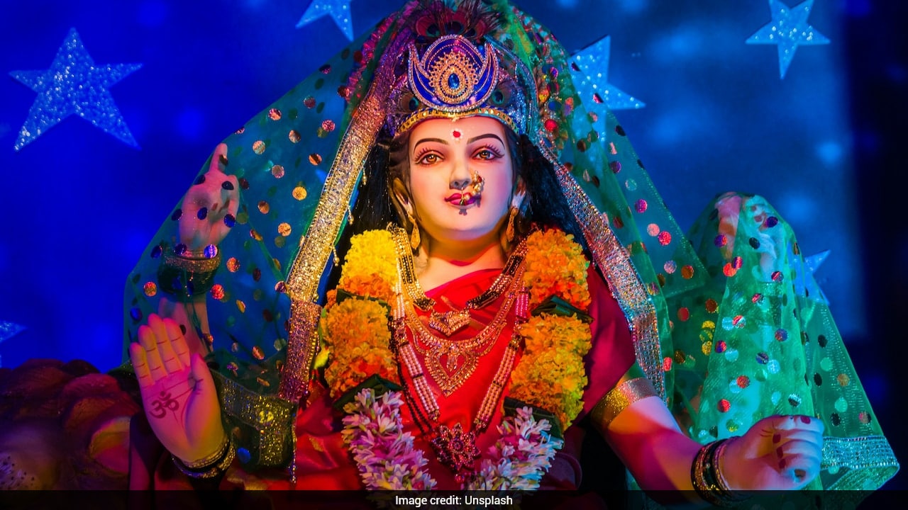 Navratri 2026 Day 5: All About Maa Skandamata Puja, Significance, Mantras, Colour