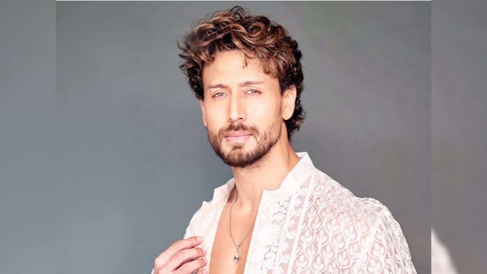 Hcg 25 Tiger Shroff Sells Khar Apartment For Rs 9 Crore; Deal Registered Days ...