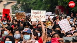 'एक कचौड़ी दो समोसा...', दिल्ली में गूंजे Gen Z के नारे, DU-JNU-जामिया की छात्राएं सड़कों पर
