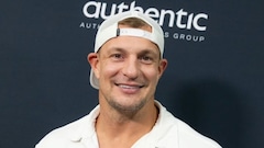 "Doing What’s Best For Him": Rob Gronkowski Backs Lane Johnson After The Philadelphia Eagles Star Announces Retirement "Doing What’s Best For Him": Rob Gronkowski Backs Lane Johnson After The Philadelphia Eagles Star Announces Retirement