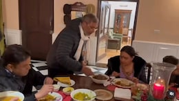 Video: Nana Patekar Used To Cook And Feed Everyone On Set Before Eating Himself, Ashwini Kalsekar Reveals