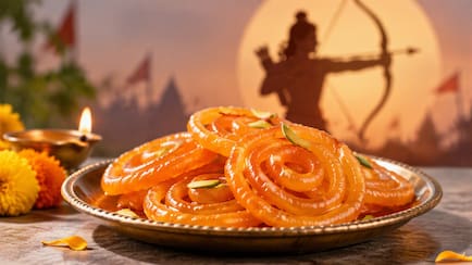 दशहरा के दिन क्यों खाई जाती है जलेबी? जानिए इस परंपरा के पीछे की कहानी और क्विक रेसिपी