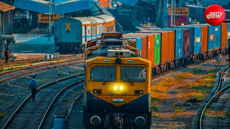 रेलवे में निकली बड़ी भर्ती, RRB NTPC UG का नोटिफिकेशन जारी; 1688 पद