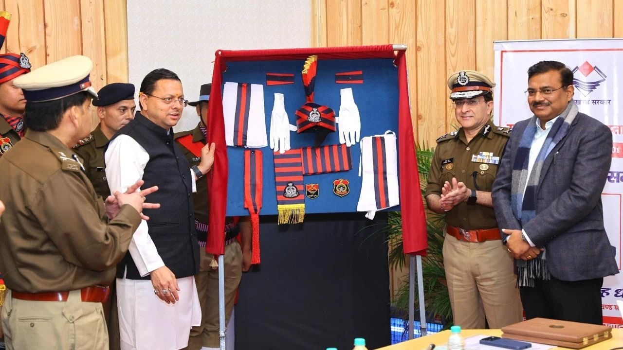 उत्तराखंड पुलिस को मिली नई पहचान, लोगो-ध्वज, सेरेमोनियल वर्दी बदली