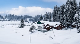 7 Places In India Where You Can Catch Early Snowfall This October And November