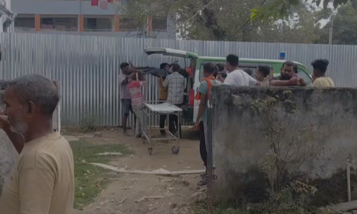 छपरा में दर्दनाक हादसा, लुधियाना से घर लौटी मां और बेटे समेत चार की मौत, ओवरटेक कर रहे ट्रक ने टेंपो को रौंदा