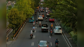 Automatic Emergency Braking In Cars From 2030? What Is AEBS and How Does It Work?