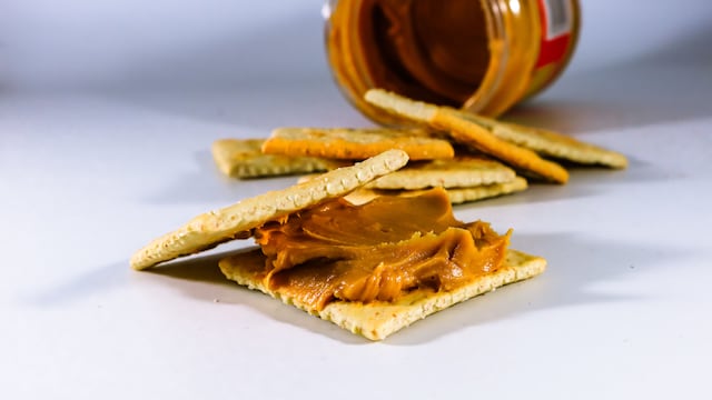 Dr. Vishwani has listed 7 ultra-processed foods you should avoid